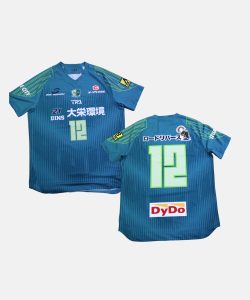 Black and White Minimalist T-Shirt Mockup Instagram Post